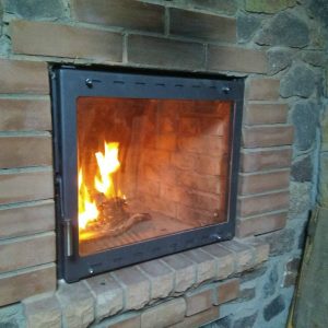 Дверцята для печей і камінів